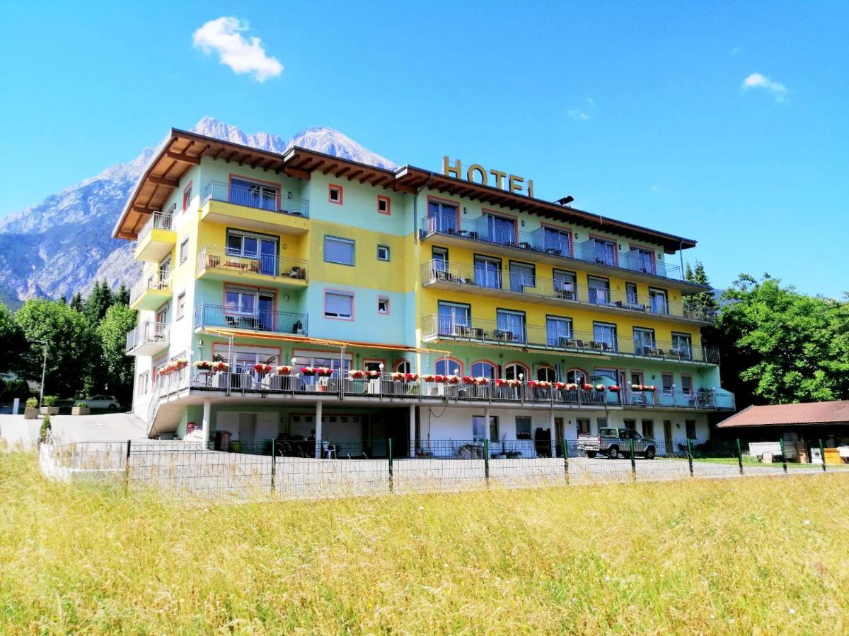 Hotel Martina เทลฟ์ส ภายนอก รูปภาพ