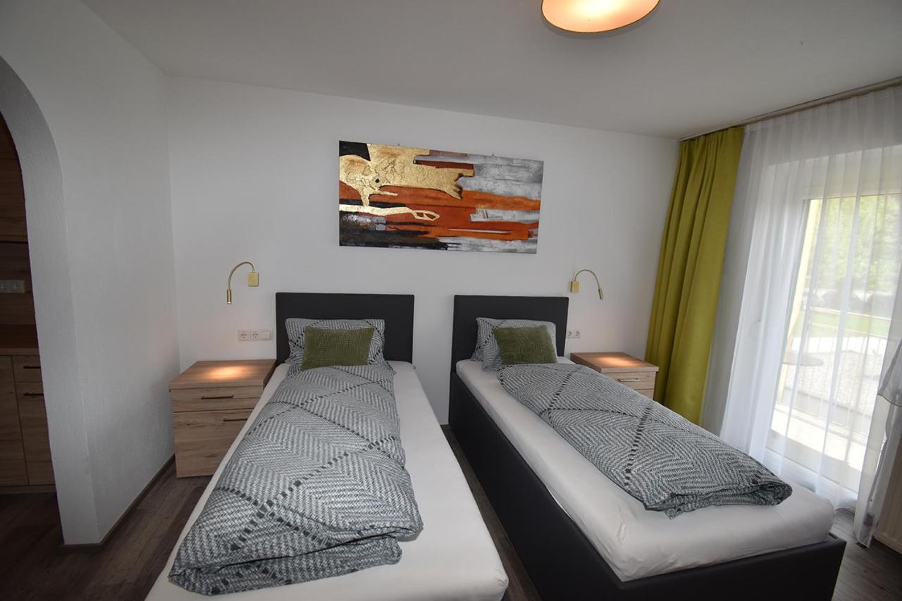 Hotel Martina เทลฟ์ส ภายนอก รูปภาพ