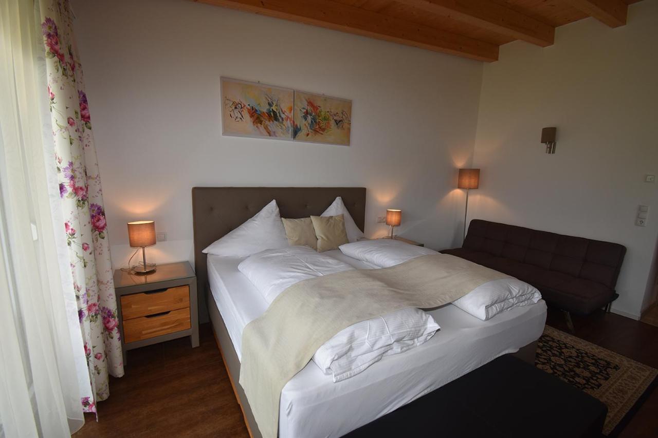 Hotel Martina เทลฟ์ส ภายนอก รูปภาพ