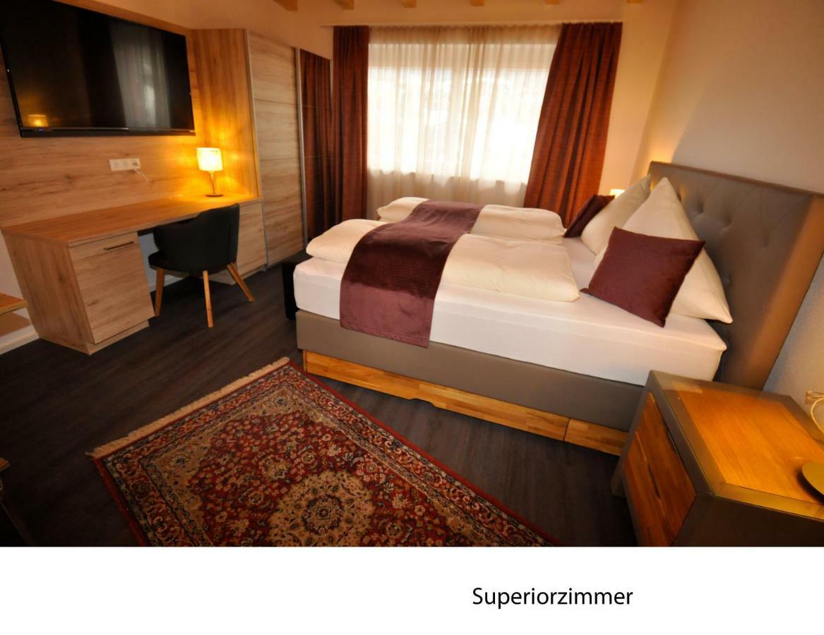 Hotel Martina เทลฟ์ส ภายนอก รูปภาพ